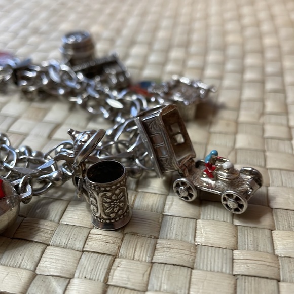 Vintage JB Sterling Silver Interwoven Link Bracelet with 14 European Charms 54g - Picture 12 of 17